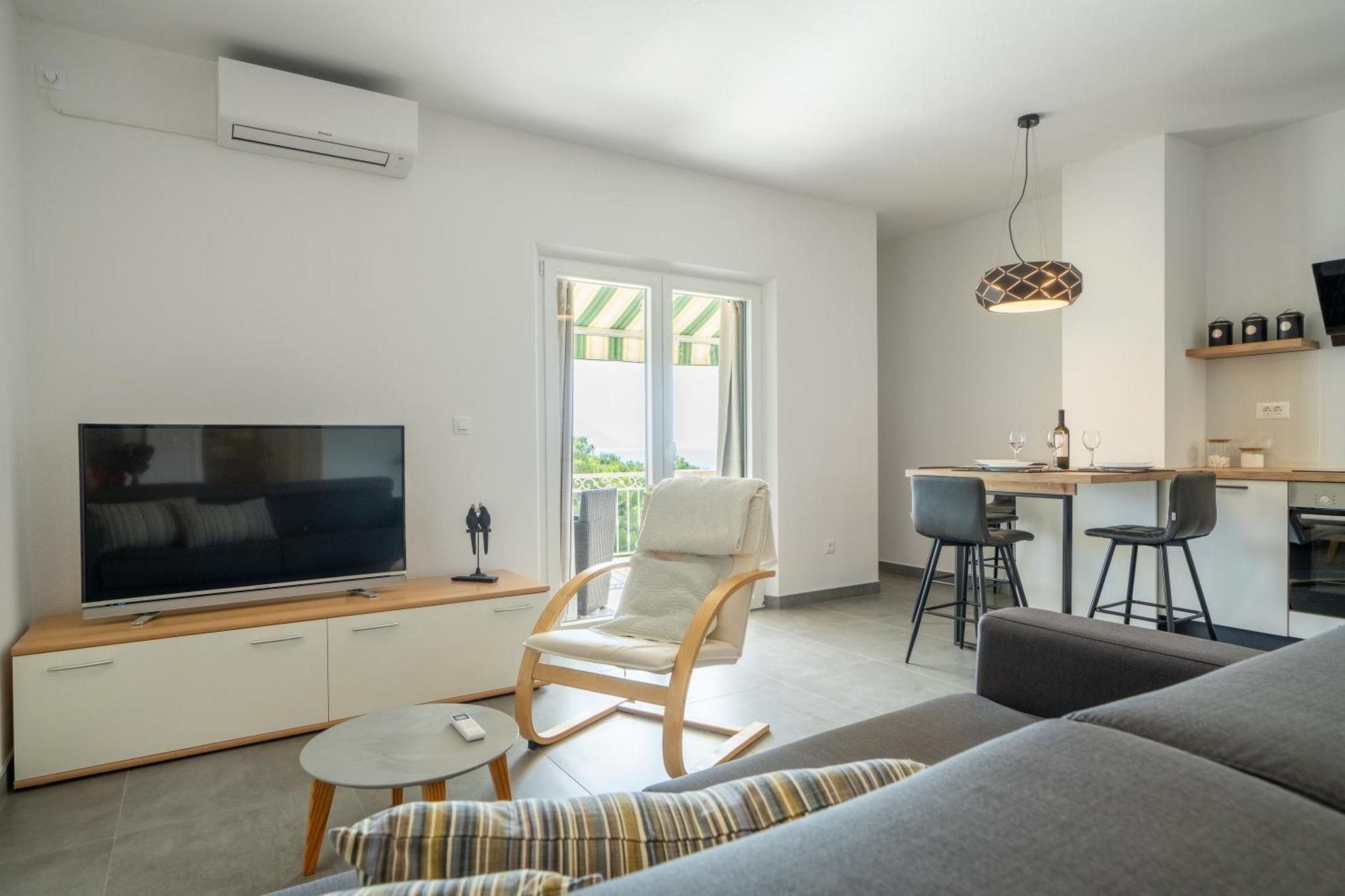Apartments Siesta Sumartin Exterior photo